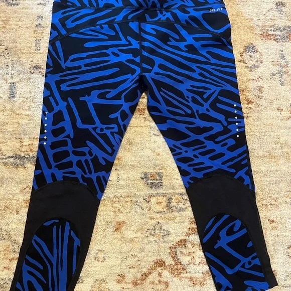 Nike Dri-FIT Blue and Black Leggings - Picture 4 of 4
